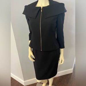 TAHARI women’s tailored suit.